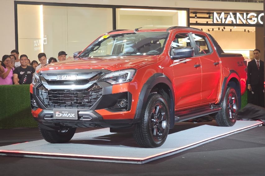 isuzu d-max front quarter