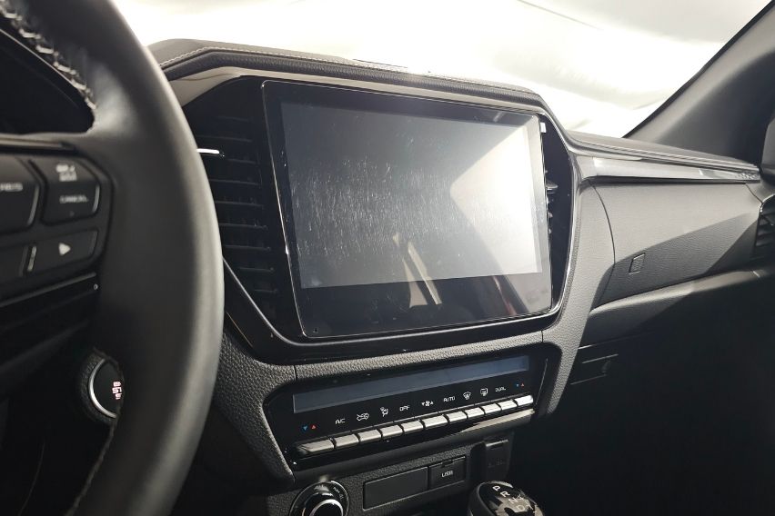 isuzu d-max touchscreen