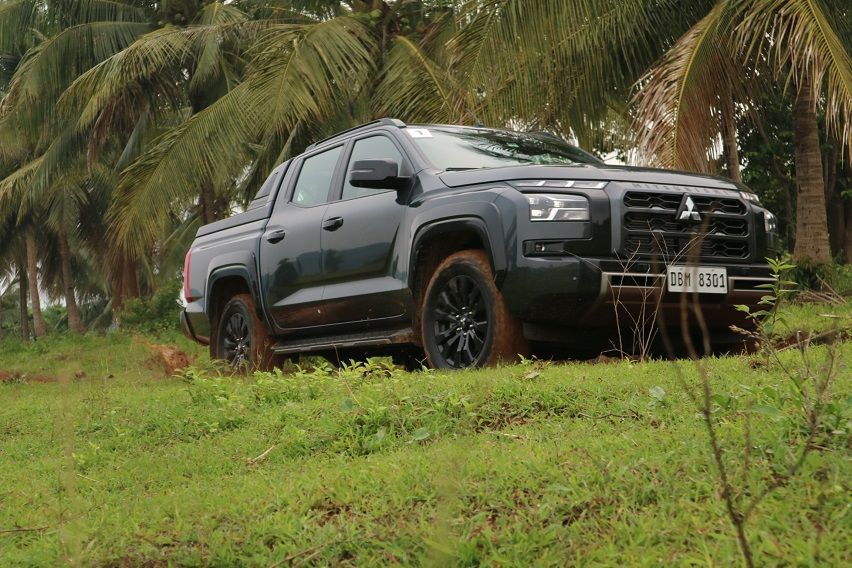 Mitsubishi-Triton Exterior