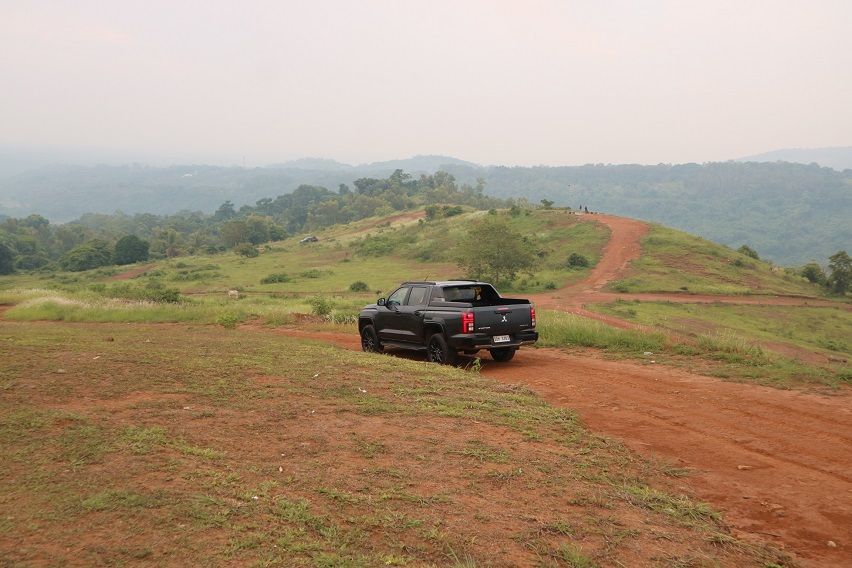 Mitsubishi-Triton Rear Exterior