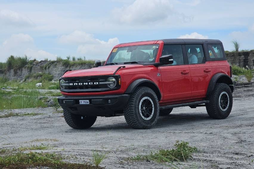 Ford Bronco vs. the competition