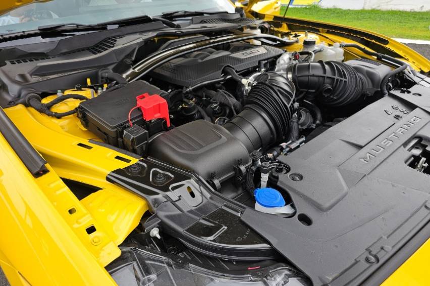 Ford Mustang engine