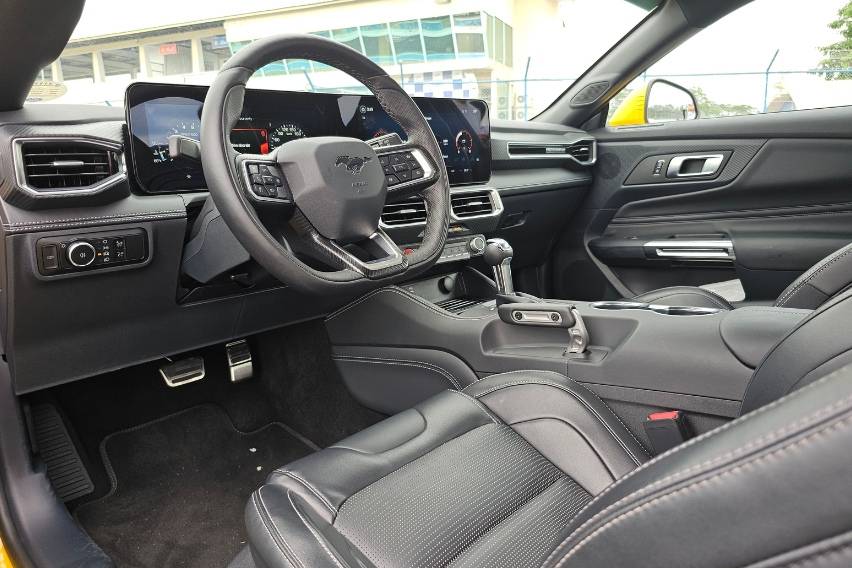 Ford Mustang interior