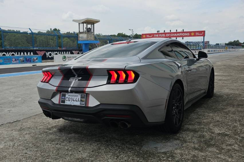 Ford Mustang rear