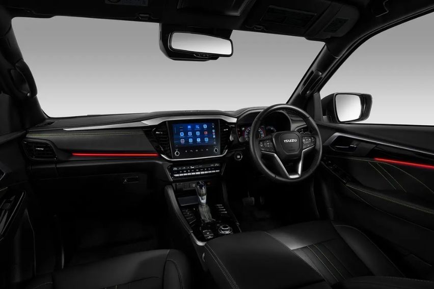Isuzu mu-X thai-spec interior