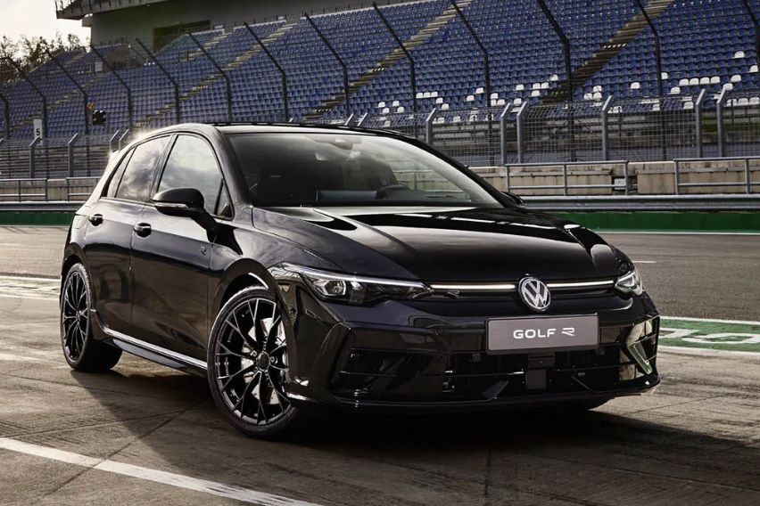 2025 Volkswagen Golf R Black Edition