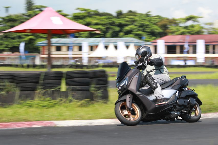 Yamaha Nmax review