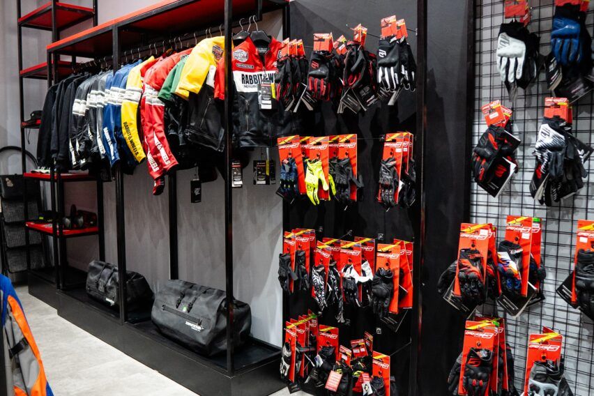 RC Motogarage Serpong