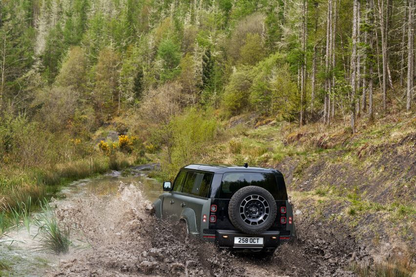 Land Rover Defender Octa