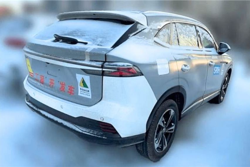 2025 MG HS SUV รั่วออกมาก่อนเปิดตัวที่ Goodwood