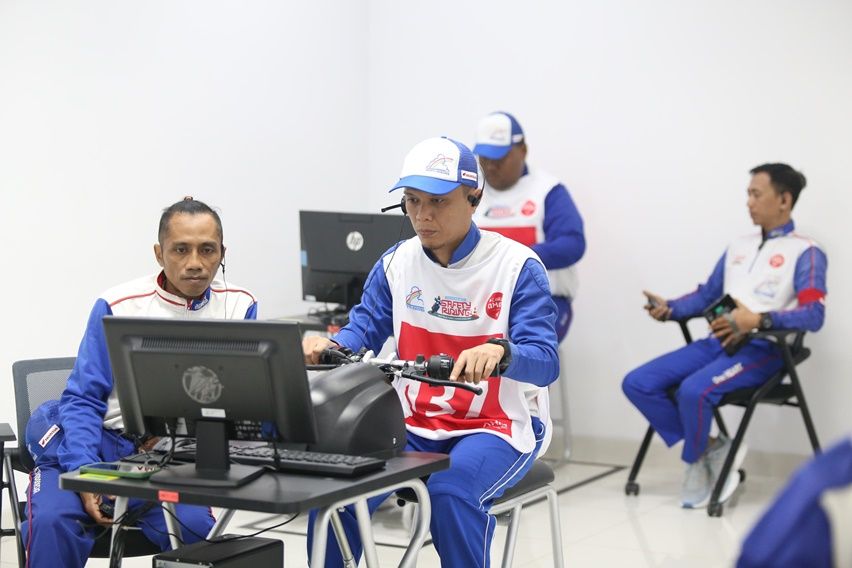 Astra Honda Safety Riding Instructors Competition (AHSRIC)