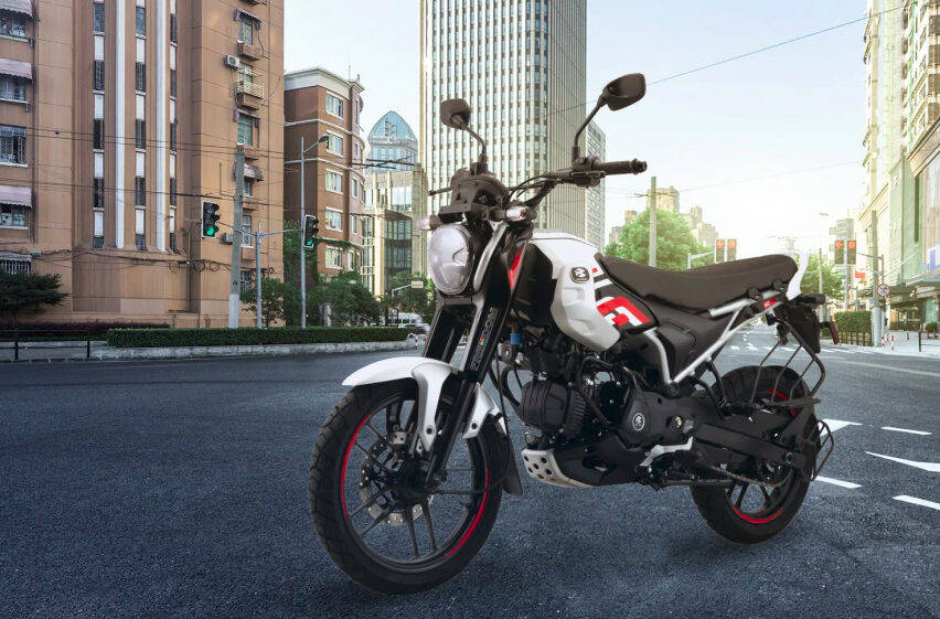 This is the world’s first CNG motorcycle, the 2024 Bajaj Freedom 