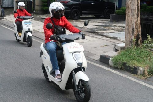 AHM Berikan Edukasi Safety Riding Khusus Sepeda Motor Listrik di Sulawesi Selatan