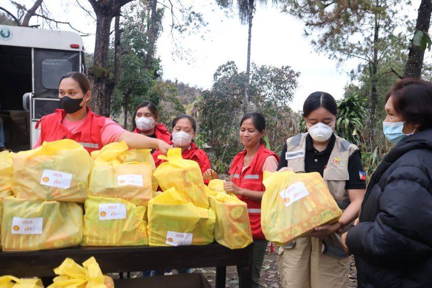 Shell Pilipinas, PDRF distribute hygiene kits to Kanlaon eruption evacuees