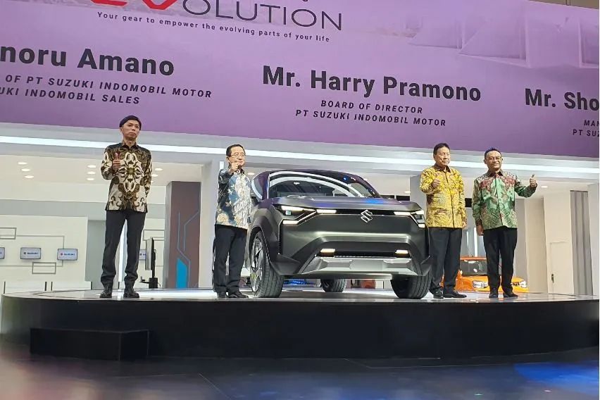 Suzuki eVX electric SUV concept debuts at GIIAS 2024