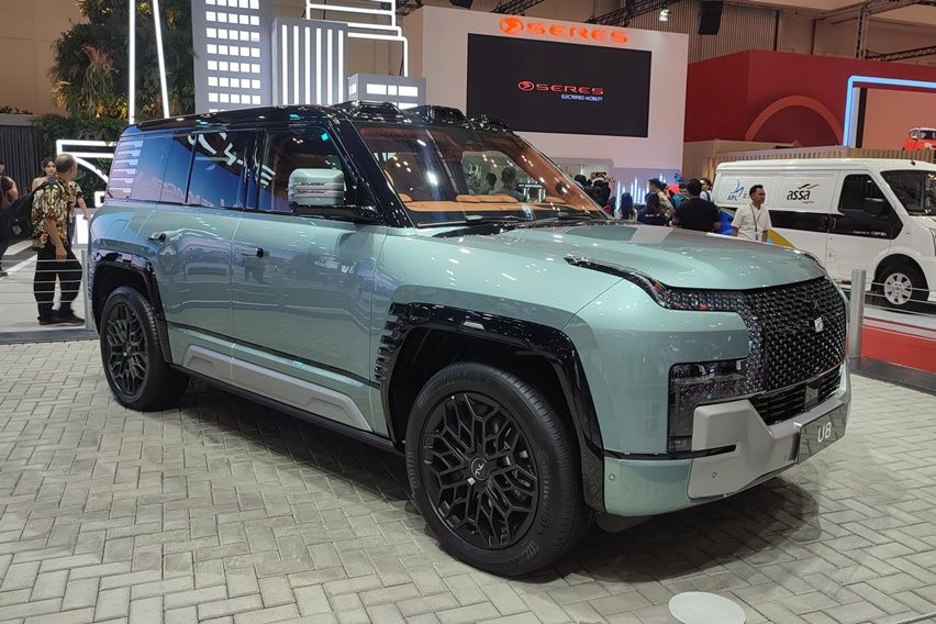 E-MPV BYD M6 GIIAS 2024