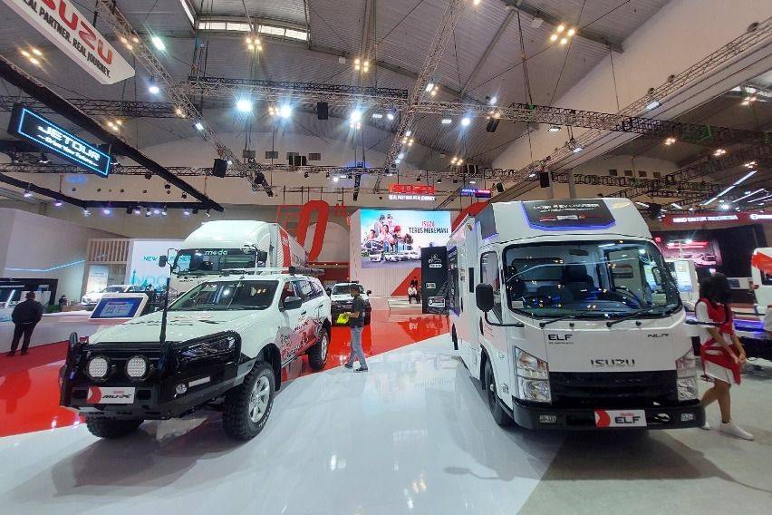 Isuzu Tawarkan Beragam Kebutuhan Kendaraan Komersial di GIIAS 2024