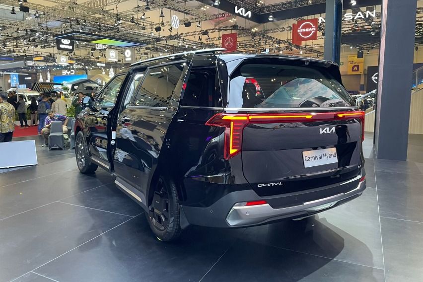Kia Carnival Hybrid