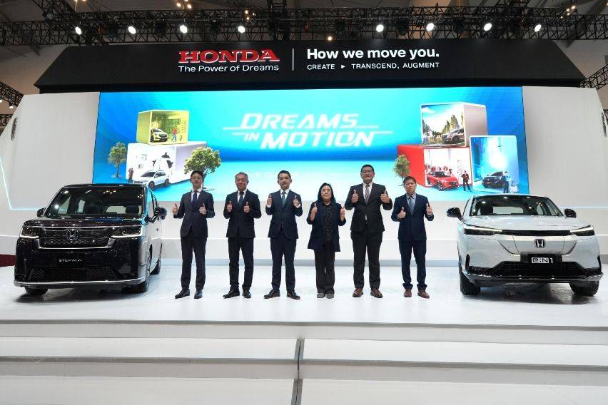 GIIAS 2024: Honda Pamer Stepwgn dan Mobil Listrik e:N1