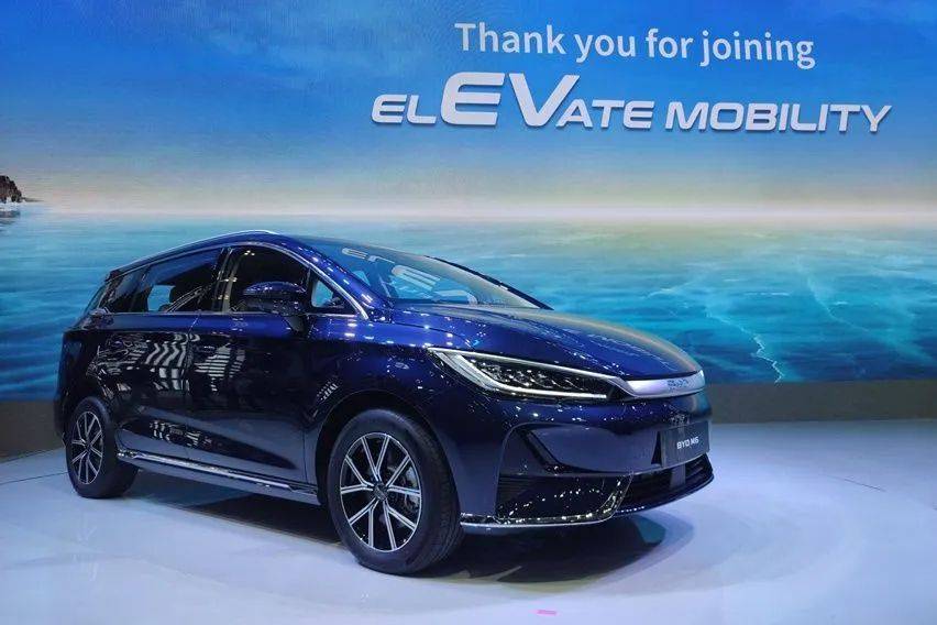 BYD M6 electric MPV launched at GIIAS 2024; price begins at RM 109k