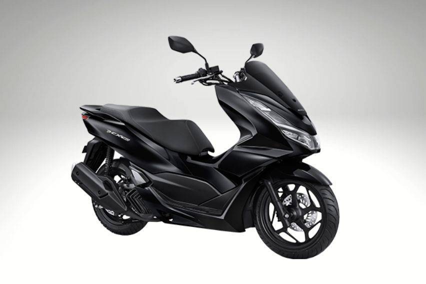 4 Honda PCX160 units raffled off to Foodpanda delivery partners