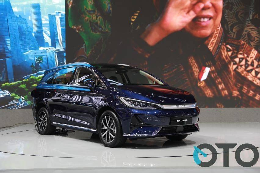 Skema Kredit dengan Bunga 0 Persen MPV Listrik BYD M6