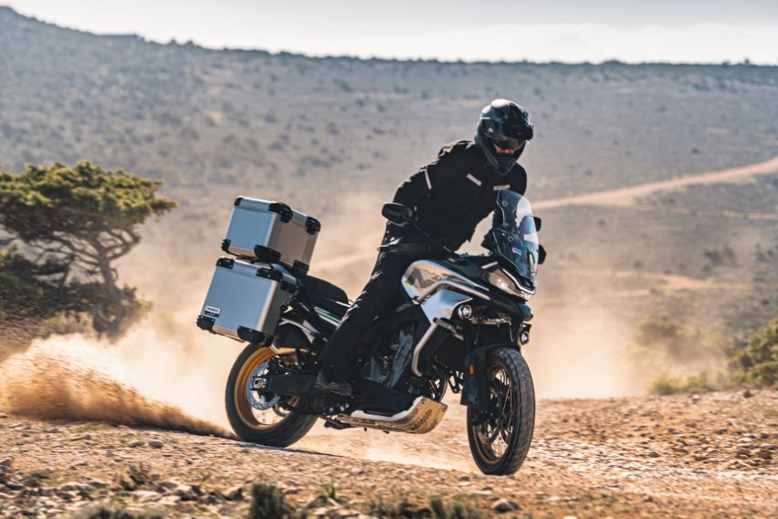 CFMoto 800MT Explore Edition