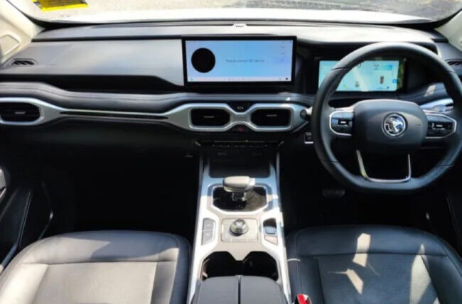 Proton X90 interior