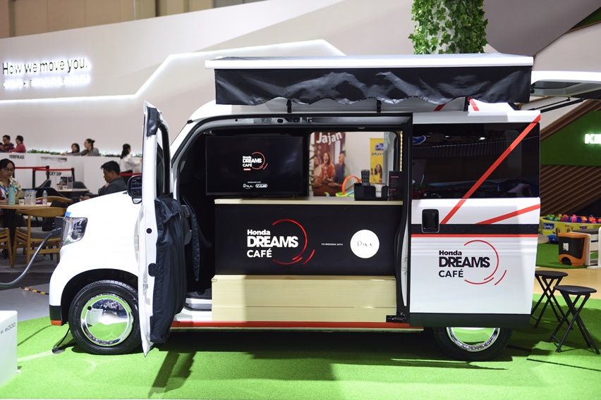 Honda Dreams Cafe Mobile