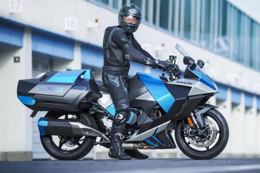 Kawasaki previews world's first hydrogen-powered motorcycle concept in Japan