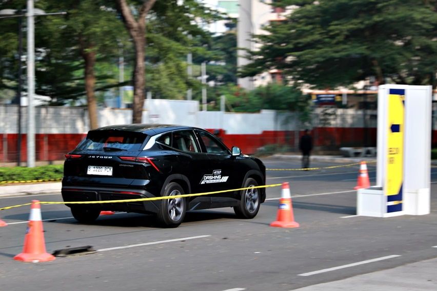 Review Jetour Dashing