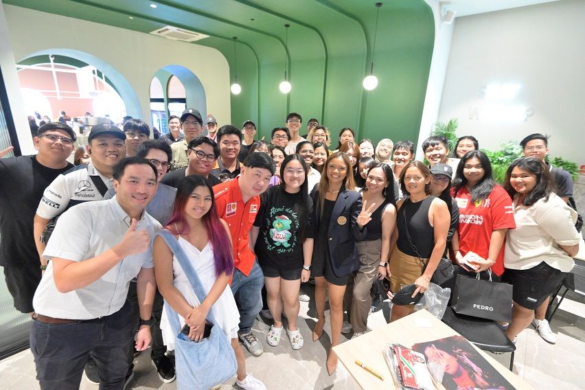 Bianca Bustamante Race to Inspire 1