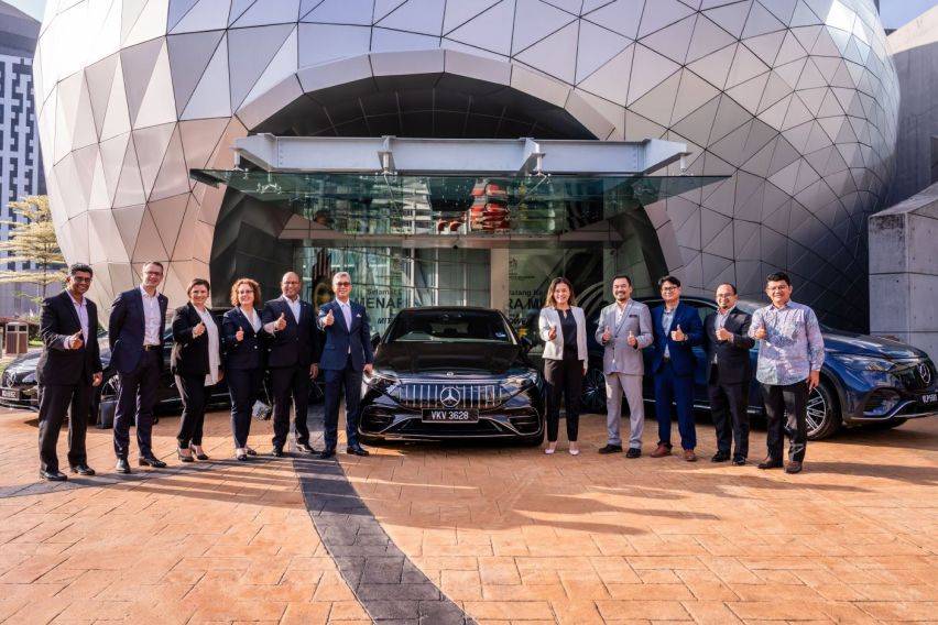 Mercedes-Benz Malaysia presents EQ models to Ministry of International Trade and Industry