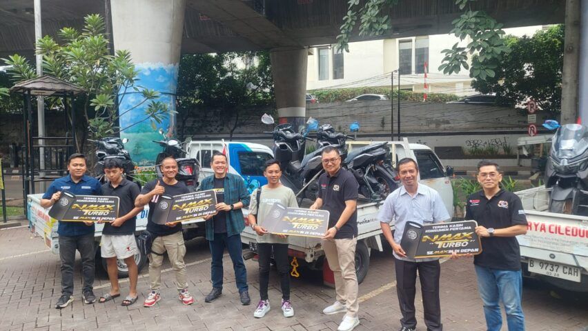 Yamaha Nmax Turbo handover