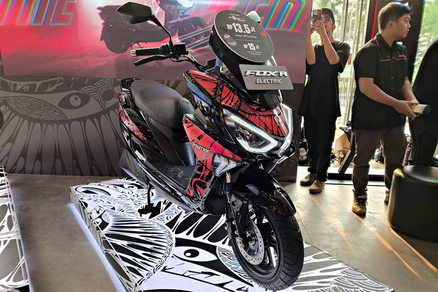 Polytron Fox-R x Darbotz Limited Edition