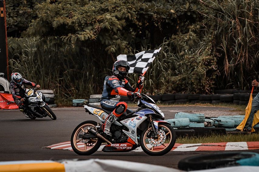 Yamaha PH Racing Team 1