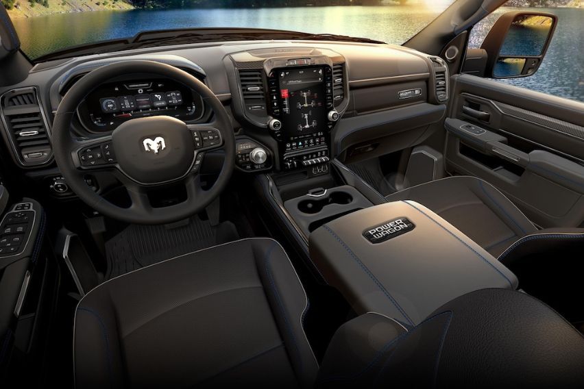 Lunar edition interior