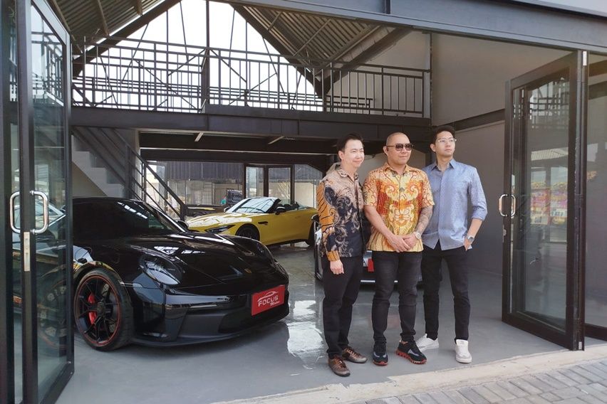 POIN (Pusat Otomotif Indonesia) PIK 2