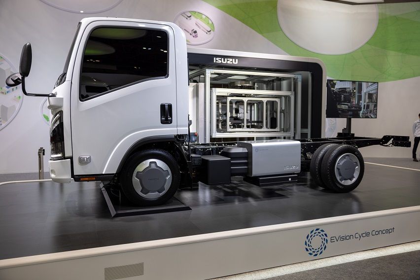 Isuzu Battery Swapping 2