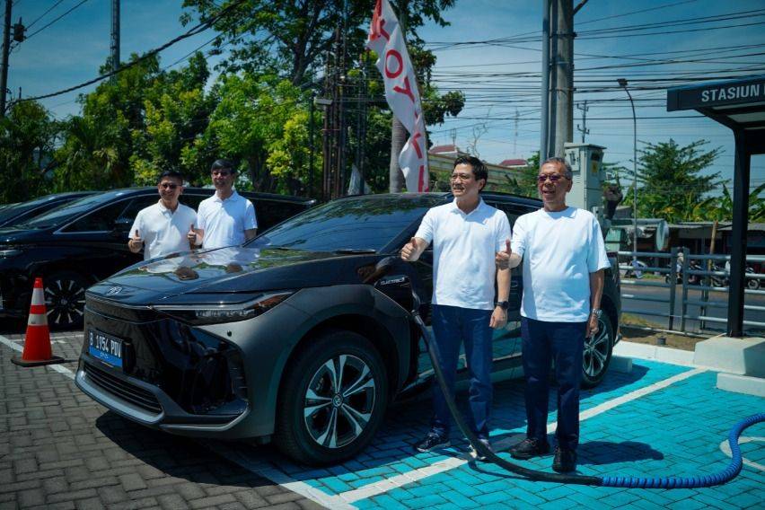 Pertumbuhan Mobil Hybrid di Jateng Positif, Toyota Dorong Ekosistem Elektrifikasi