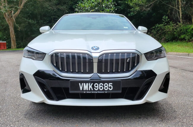 BMW i5