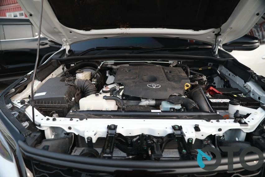 New Toyota Fortuner 4x4 2.8 GR-S