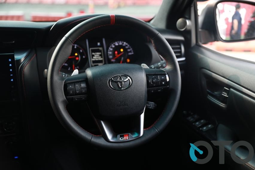 New Toyota Fortuner 4x4 2.8 GR-S