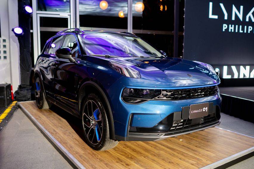 Lynk & Co 01 vs. the competition