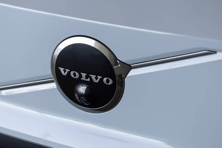 Volvo EX60 electric SUV จะเปิดตัวทั่วโลกในปี 2026