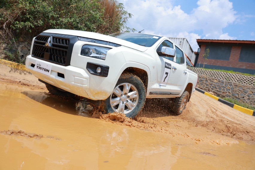 Mitsubishi Triton GLS