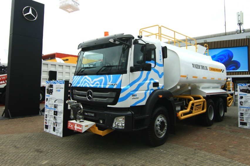 Mercedes-Benz Arocs