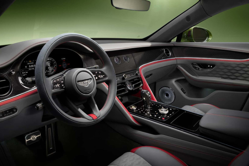 2025 Bentley Flying Spur 