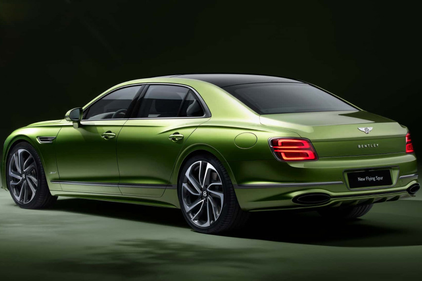 2025 Bentley Flying Spur 
