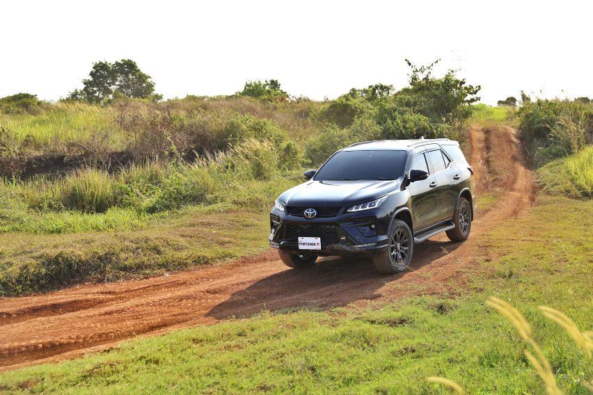 New Fortuner 4x4 GR-S